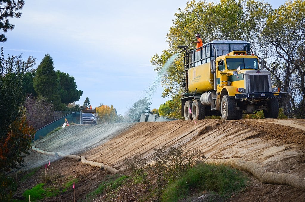 Hydroseeding vs Sod (Cost, Appearance & Other Considerations)